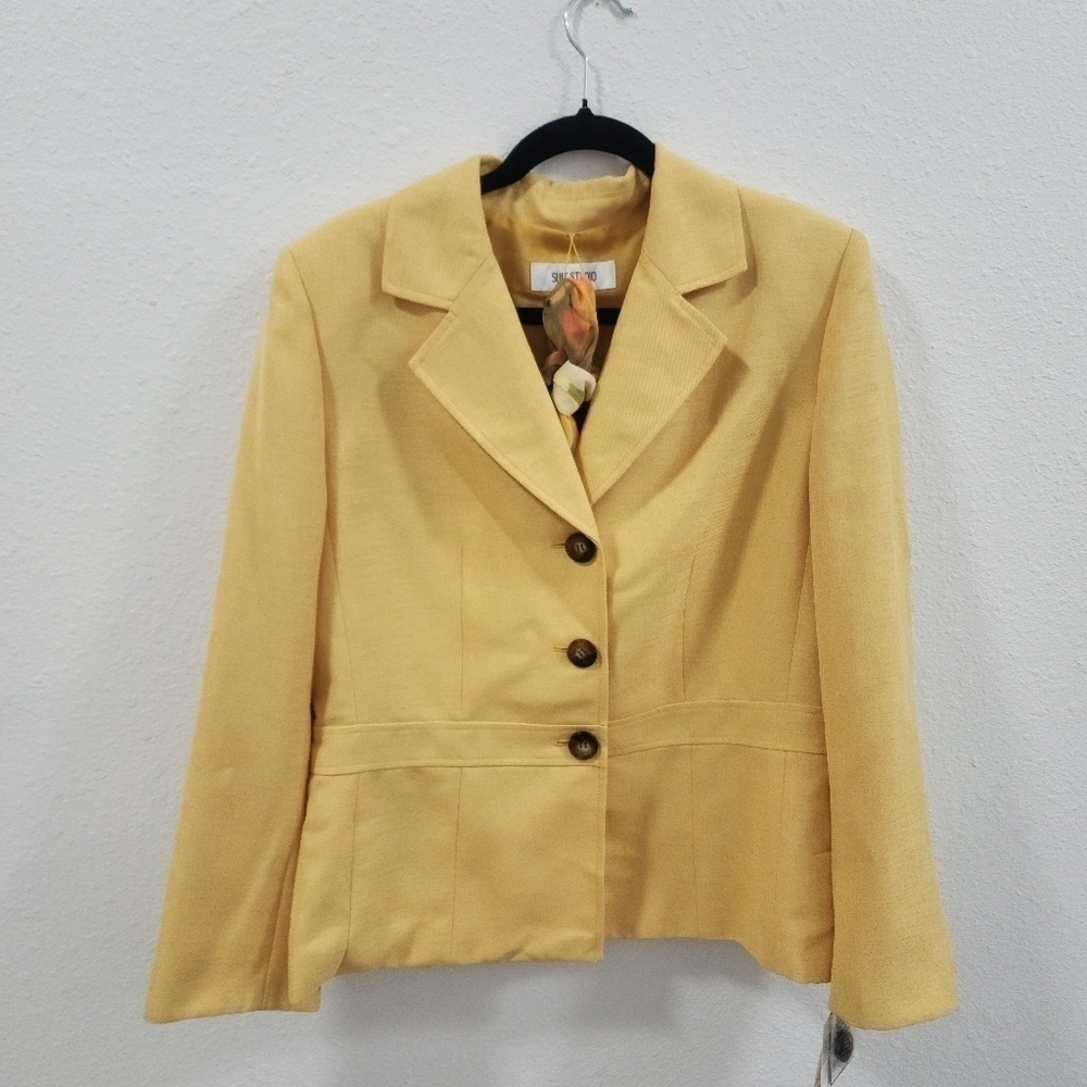 Suit Studio Womens Yellow Vintage Single Breasted Blazer with Kerchief Size 14.